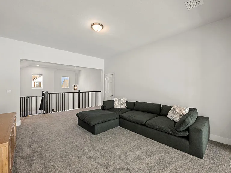 360 Crescent Moon Ct — Photo 23