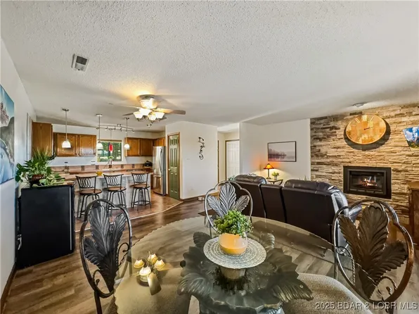 28 Eleven West Ct Unit 2B, Sunrise Beach, MO 65079