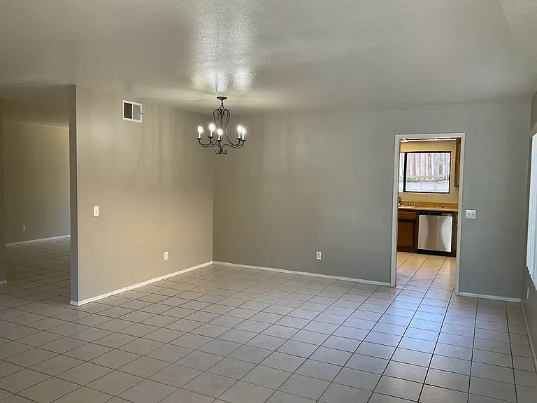 723 Sutton Hill Pl — Photo 11