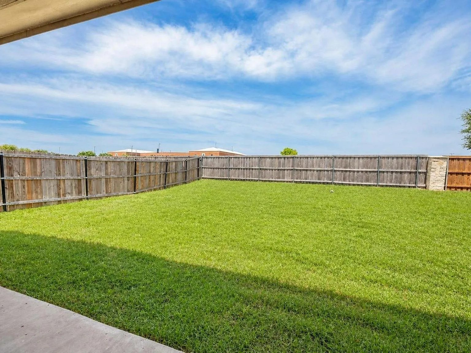3 bed, 1286 sqft, $1,995 — Photo 4
