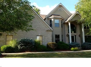 1023 Thornton Ct, Macedonia, OH 44056