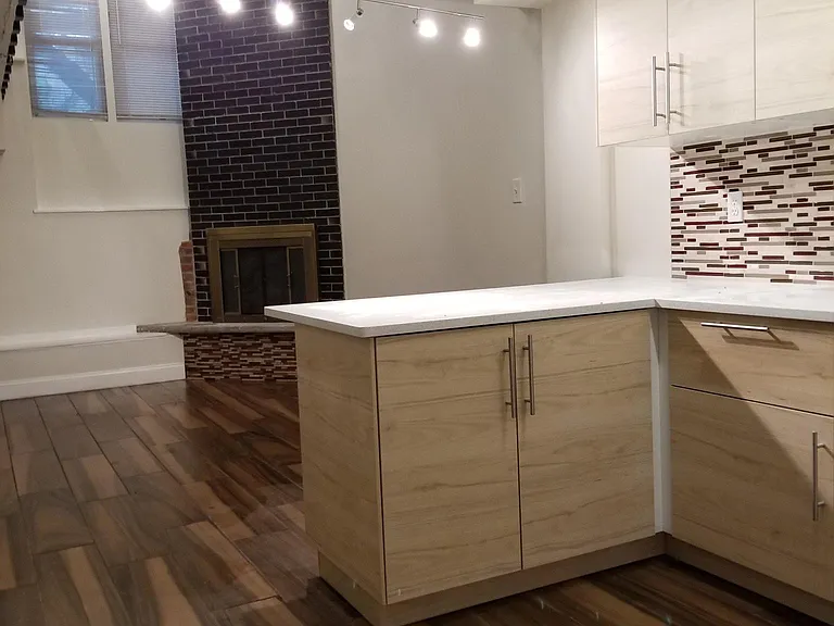 1642 Lombard St #1 — Photo 9