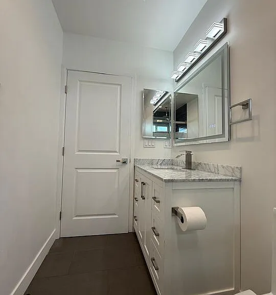 6403 Gentry Ave — Photo 11