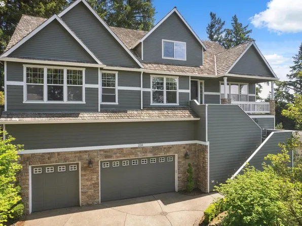 2311 Falcon Dr, West Linn, OR 97068
