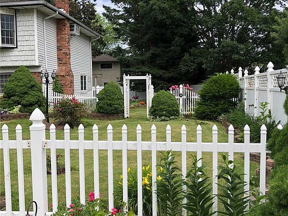 2nd image of 155 Maida Ave