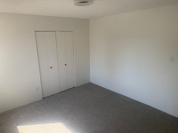3rd image of 122 E 18th St #208