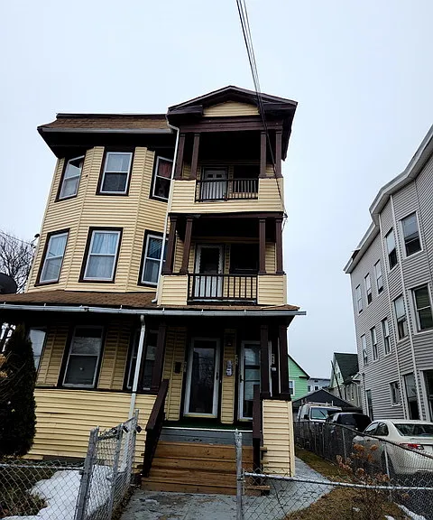 463 Logan St #2 — Photo 1