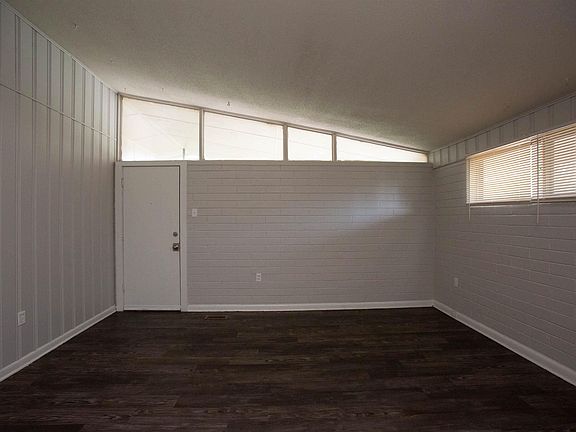 4th image of 517 Sierra Madre Dr #519