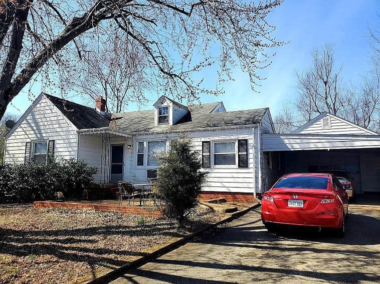 1st image of 2422 Homeview Dr