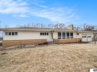 4604 N 54th Cir, Omaha, NE 68104