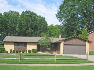 7713 Wake Robin Dr, Parma, OH 44130