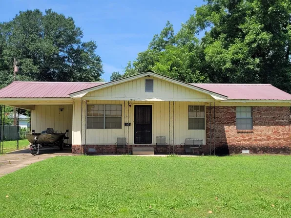 731 N 8th St, Augusta, AR 72006