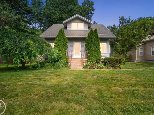 3453 Palms Rd, Casco, MI 48064
