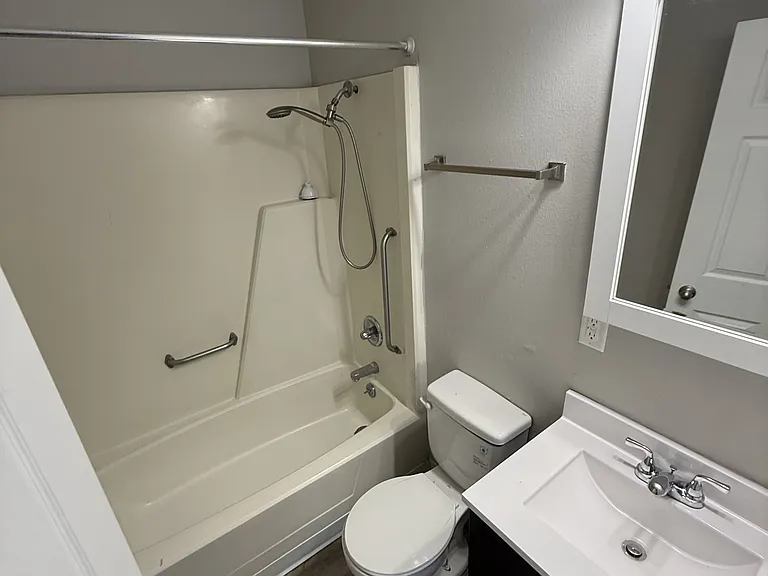 725 S 11th St #20 — Photo 7