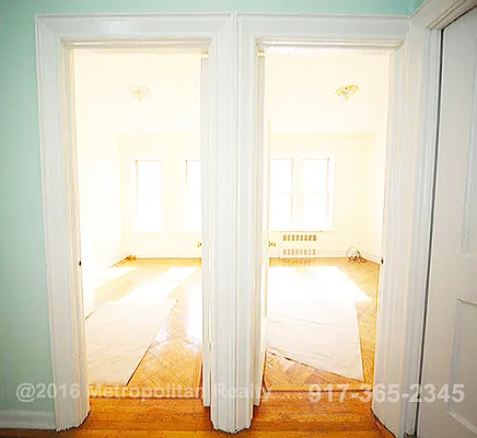 Rented by Metropolitan Realty | media 11