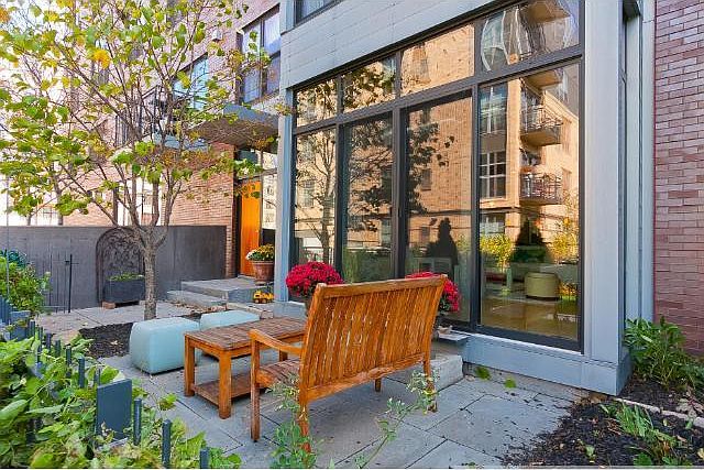 1st image of 200 Park Ave S #101