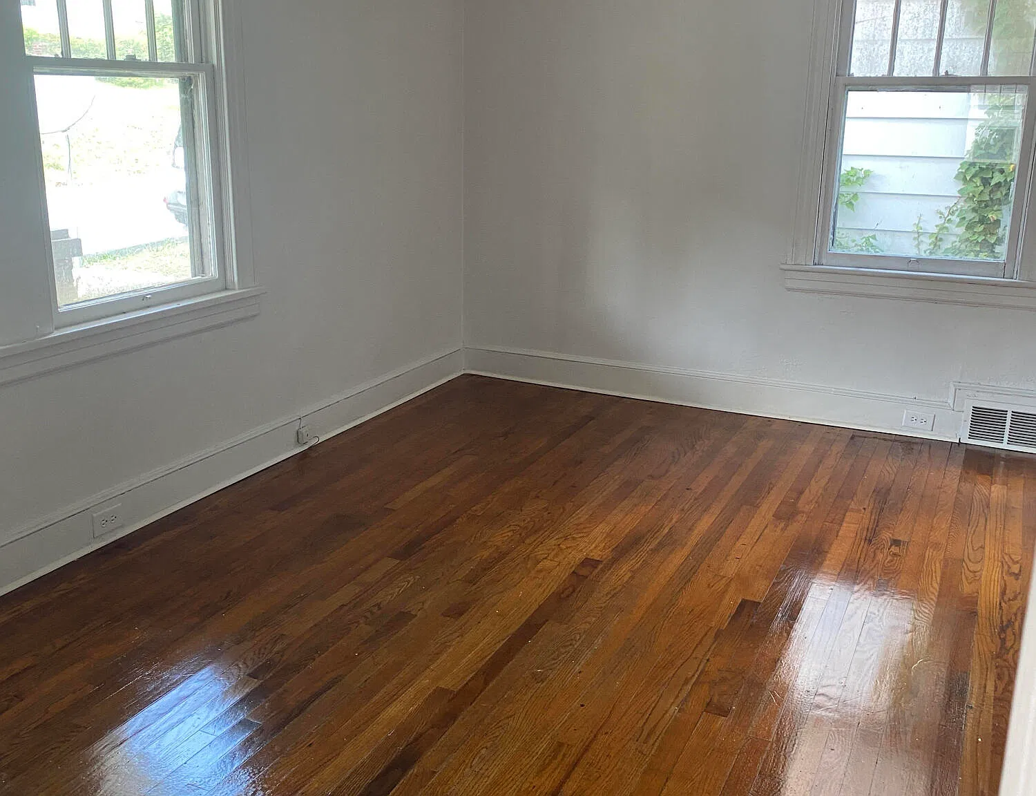 2 bed, 1.0 bath, 1212 sqft, $914 — Photo 4