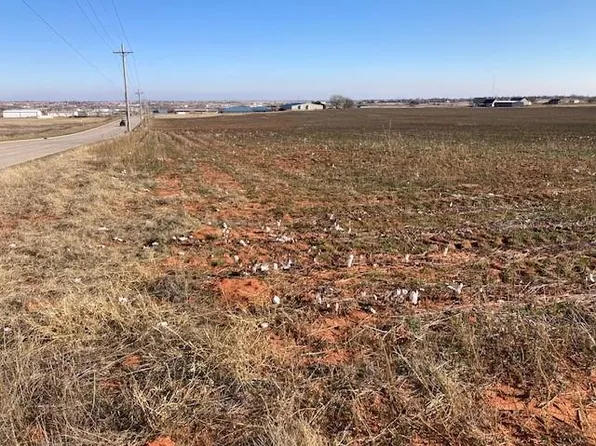 1450 W 20th St, Elk City, OK 73644