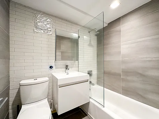 Rented by Oxford Property Group | media 6