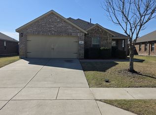237 Thoroughbred St, Waxahachie, TX 75165