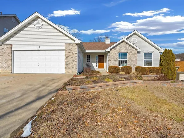 851 Emerald Oaks Ct, Eureka, MO 63025