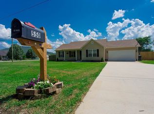 550 Kay Rd, Laceys Spring, AL 35754