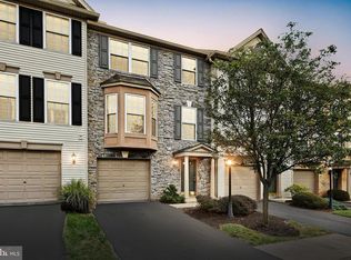 313 Harvest Field Ln, York, PA 17403