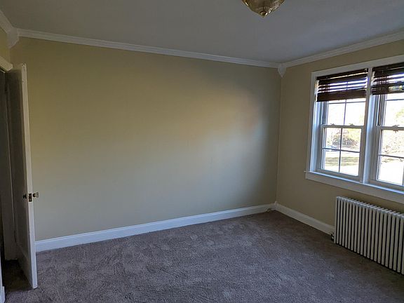 4th image of 18 S Bancroft Pkwy #1