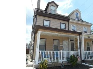 706 Corson St, Bristol, PA 19007