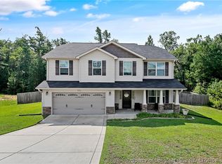625 New Castle Ln, Spring Lake, NC 28390