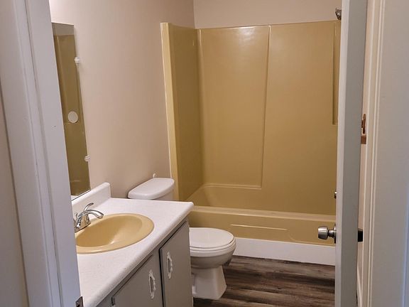 5th image of 1555 Bryn Mawr Pl #4