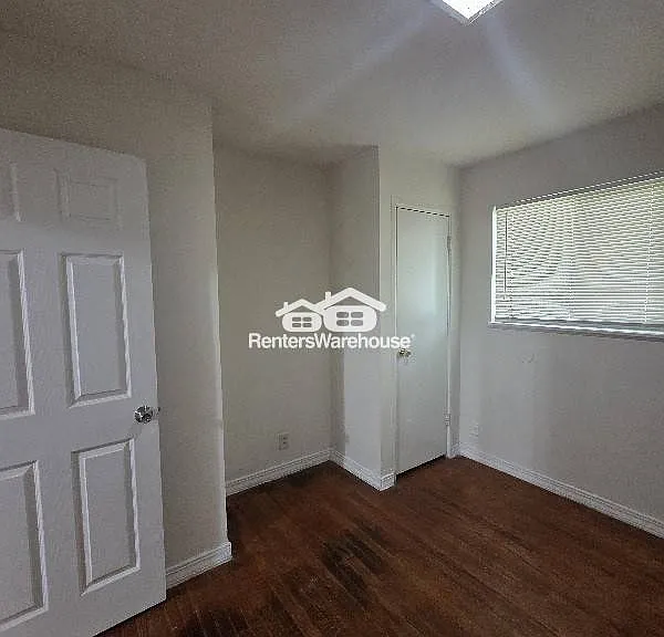 10732 Spring Garden Dr — Photo 9