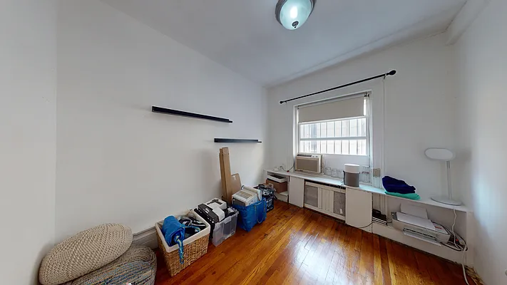 Rented by Bond New York | media 6