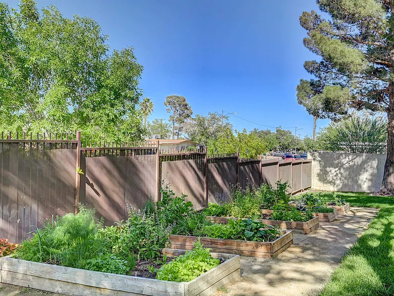 Solstice Apartment Homes — Photo 45