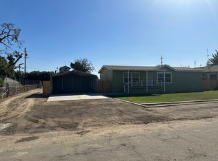 2869 E Overholser Ave, Fresno, CA 93725