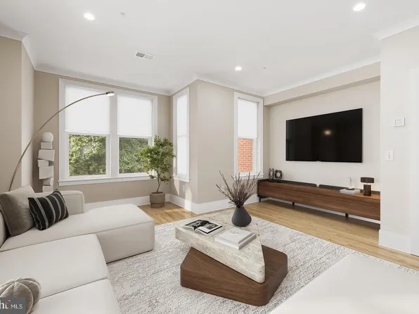 1624 26th Pl SE #2, Washington, DC 20020