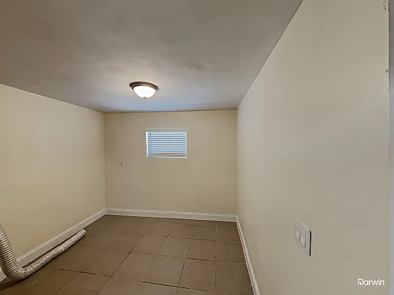 1230 SW 6th Ave — Photo 20