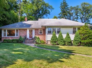 17 Luddington Rd, West Orange Twp., NJ 07052