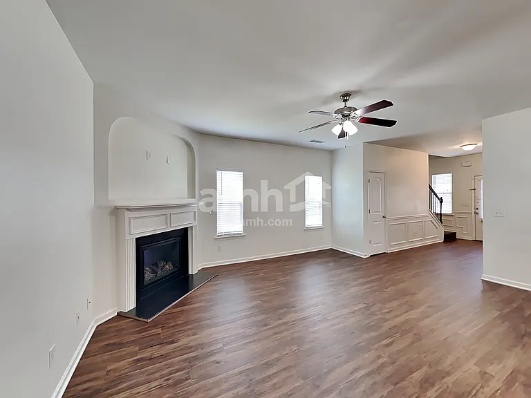 3389 Gardenside Walk — Photo 7