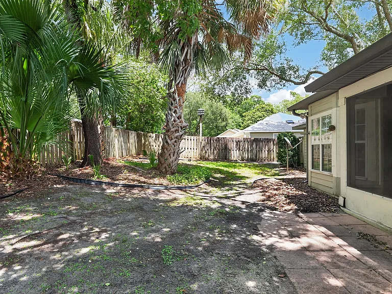 8038 SW 67th Rd — Photo 47