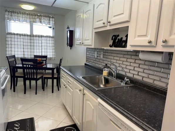 2901 NW 48th Avenue #269, Lauderdale Lakes, FL 33313