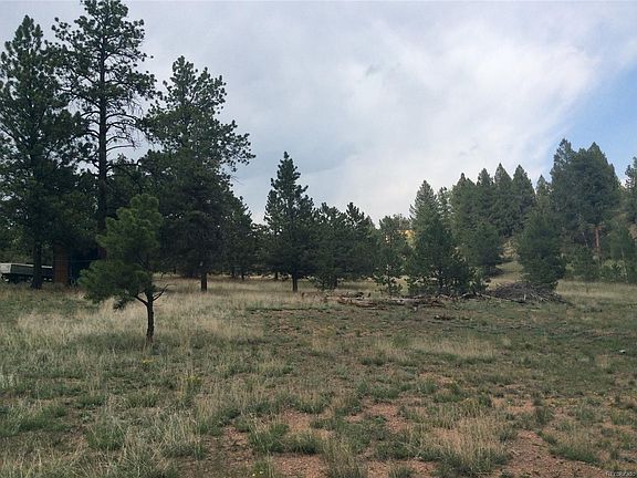 4th image of 3140 Pikes Peak Dr