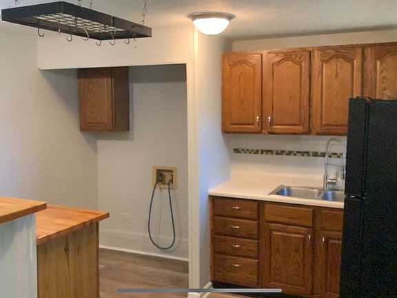 3rd image of 5811 Craftmore Dr