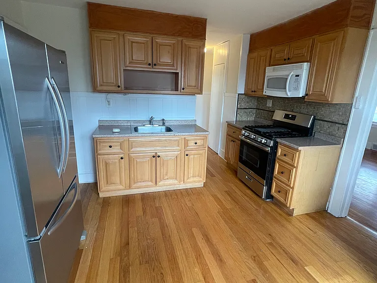 243 Henry Ave #1 — Photo 8