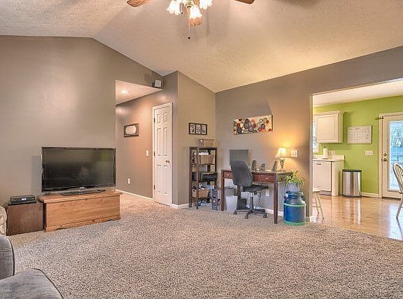 3rd image of 456 Hillary Ct