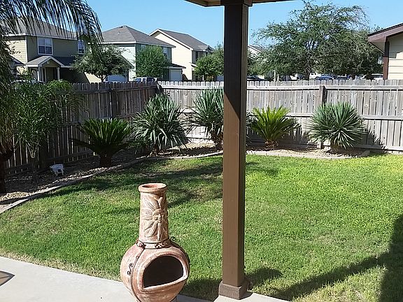 3rd image of 1702 Port Lavaca St