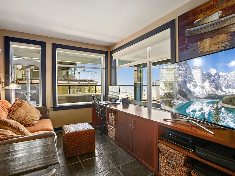 655 Crockett St #B201 — Photo 15
