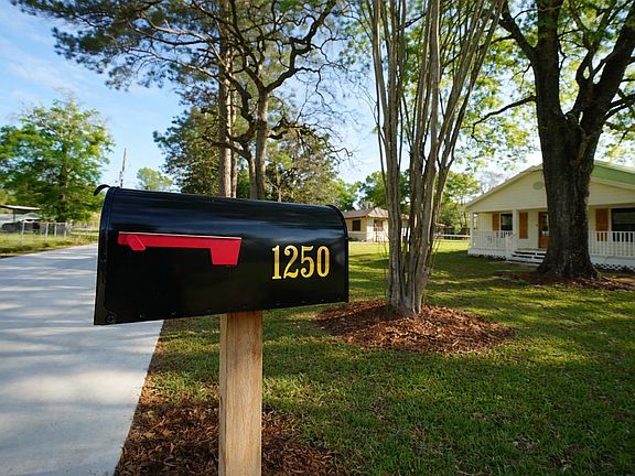 4th image of 1250 Archie St