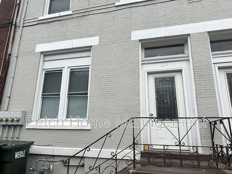1st image of 117 S 10th St #A1