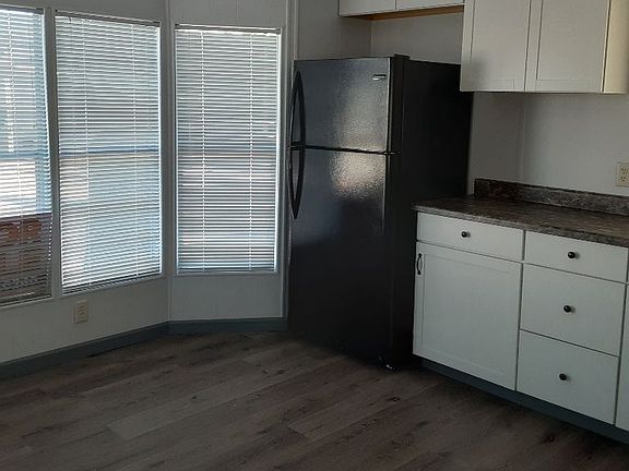 2nd image of 4065 E University Dr #539